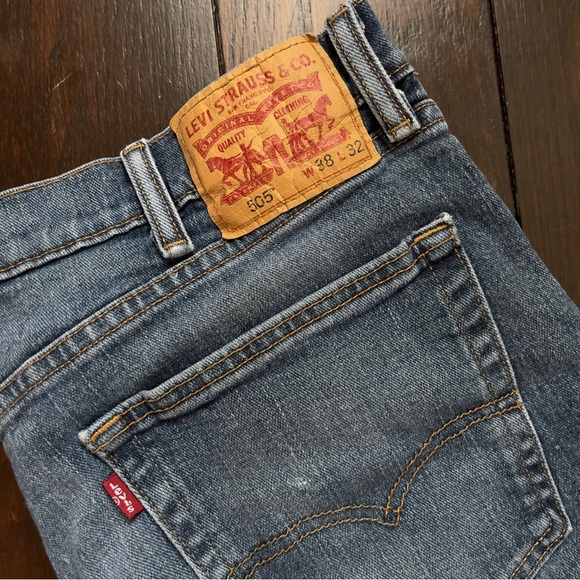 Levi's 505 Men's Classic Denim Jeans Levi 38 x 32 - Picture 1 of 4